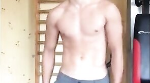 Muscled Amateur Man's Striptease Wow