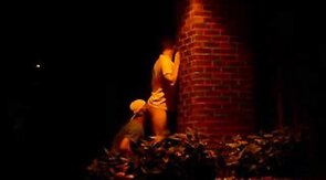 Sexo gay en callejón - Video amateur de hombresencalzones