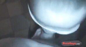 Salope Suceuse: Une Bite Enorme