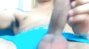Big-Cock Latin Twink Shows Off on Webcam