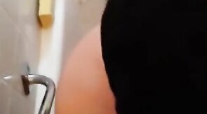 Alter schläft mit einem Jungen beim Amateur-Blowjob